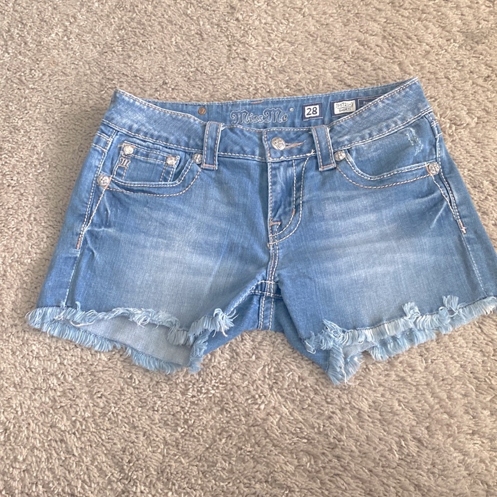 Miss Me Jeans Mason bling pocket embroidered  Sunflower jean Shorts JP5721H 28